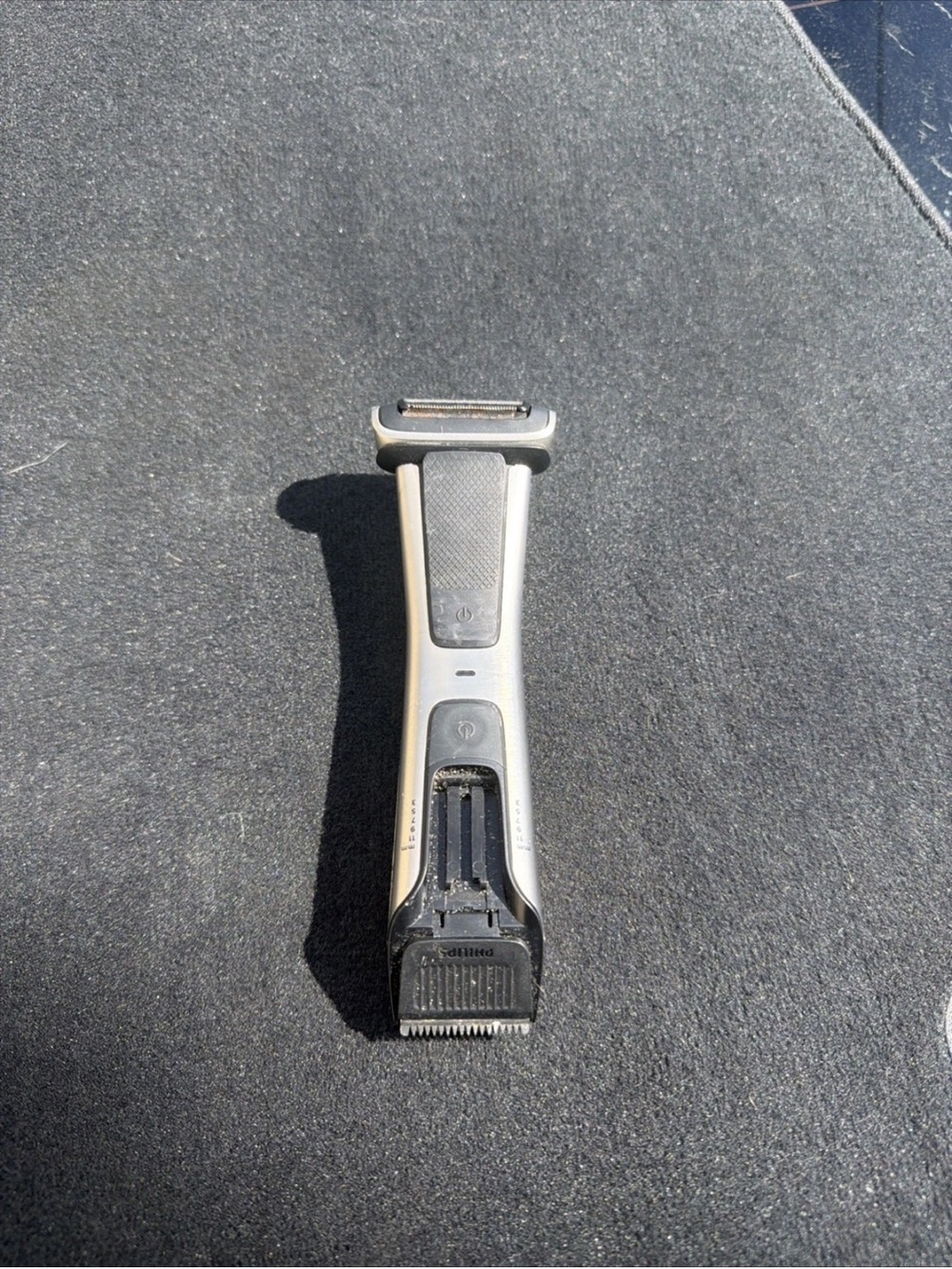 Philips Norelco Bodygroom BG7030/49 Cordless Shaver and Body Trimmer